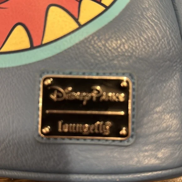 DISNEY PARKS LOUNGEFLY STITCH MINI BACKPACK - Picture 4 of 6